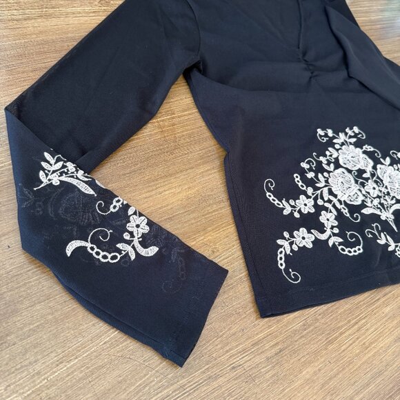Nine West Sheer Black Embroidered Blouse Sz. M - Picture 5 of 6